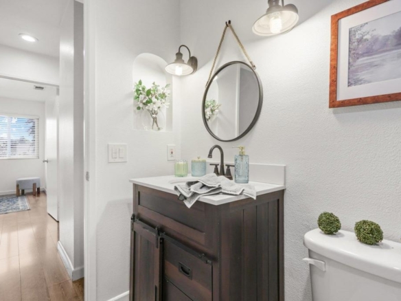 814 Tamayo Dr Unit 2