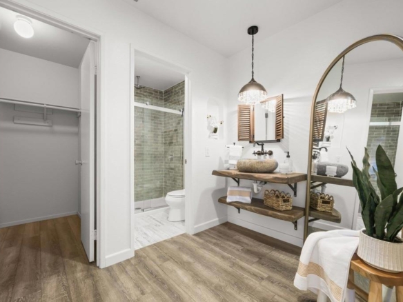 814 Tamayo Dr Unit 2